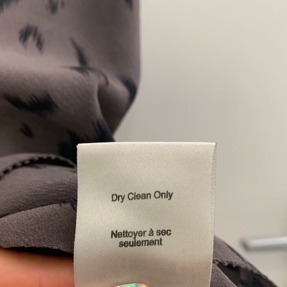 ARITZIA T Babaton 100% Silk ruffled tank top in XS - Picture 4 of 9